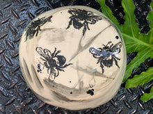 Load image into Gallery viewer, Bee Bowl Dish - 7”